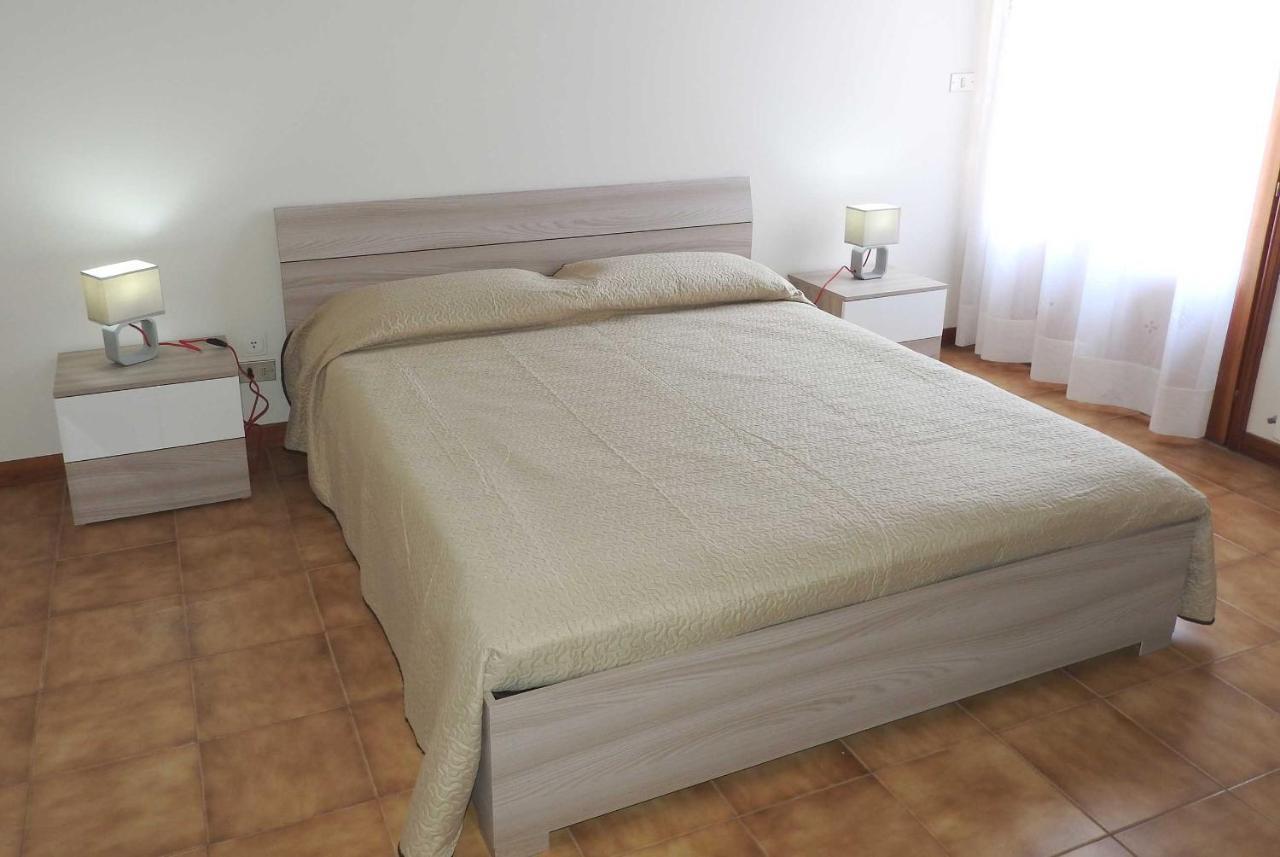 Ferienwohnung Mansarda Sul Mare Dei Ciclopi Aci Trezza Exterior foto